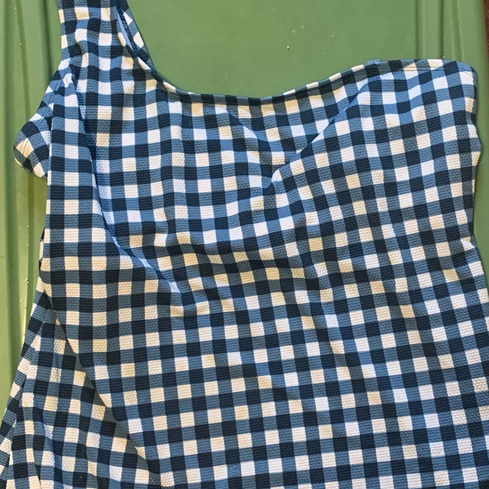Crown & Ivy xxl Blue and White Gingham One-Shoulder Swim Top